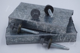 Hexagonal self drilling screw with metal/rubber EPDM washer